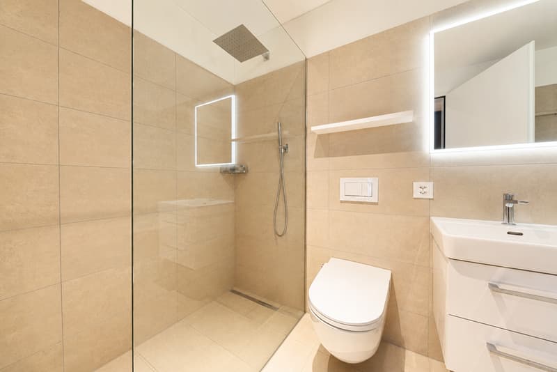 Appartamento attico esclusivo con terrazza panoramica e vista lago (11)