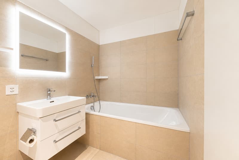 Appartamento attico esclusivo con terrazza panoramica e vista lago (12)