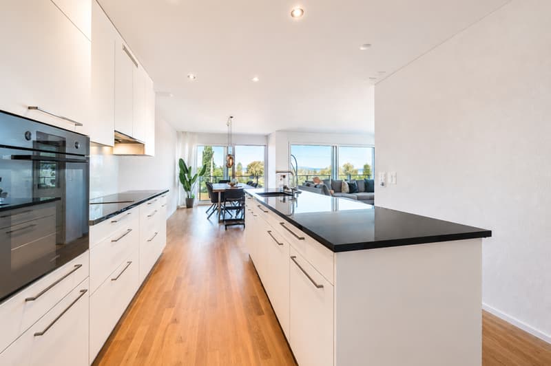 Moderne Eigentumswohnung mit Seeblick und Minergie-Standard (2)