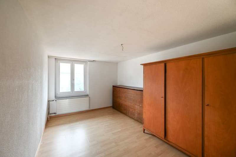 Schlafzimmer lll OG