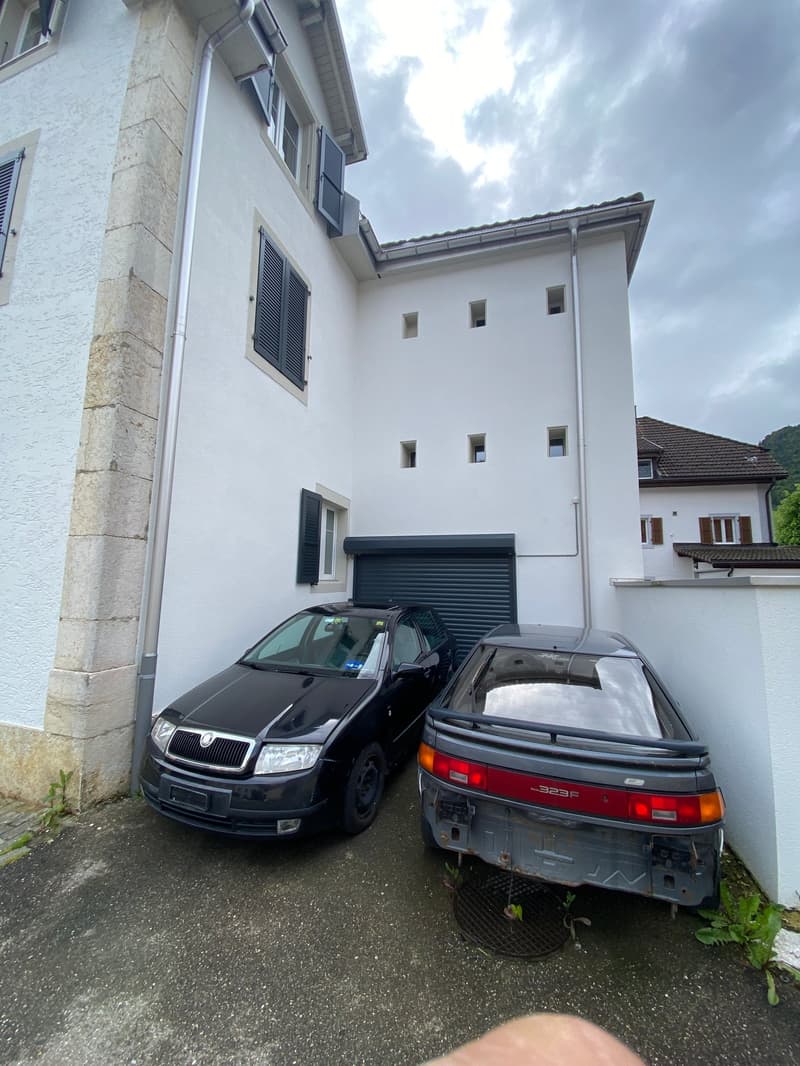 Rental house with 5 apartments, garden and garages (10)