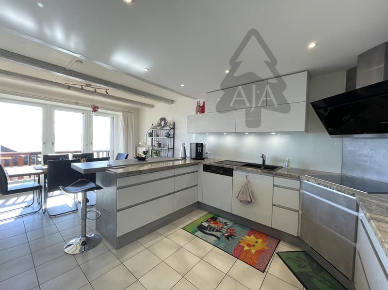 St-Aubin-Sauges, spacieux appartement de 4,5 pièces (121 m2) avec jardin privatif (53 m2), garage (9)