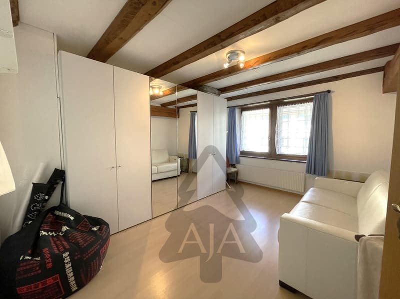 St-Aubin-Sauges, spacieux appartement de 4,5 pièces (121 m2) avec jardin privatif (53 m2), garage (20)