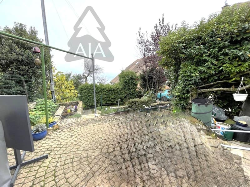 St-Aubin-Sauges, spacieux appartement de 4,5 pièces (121 m2) avec jardin privatif (53 m2), garage (16)