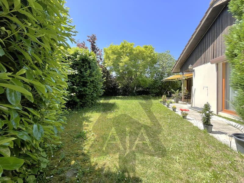 Marin-Epagnier (Latena, à deux pas du Lac), très belle villa ind. de 5,5 p. avec jardin (3)