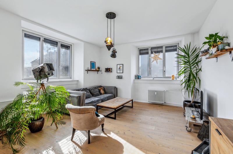 La Chaux-de-Fonds, spacieux appartement de 3,5 pièces (105 m2) avec place de parc extérieure (5)