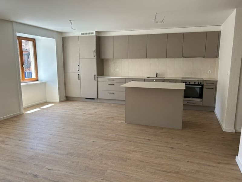 Drei-Zimmer-Wohnung mit viel Licht zur Miete in Pâquier NE (1)