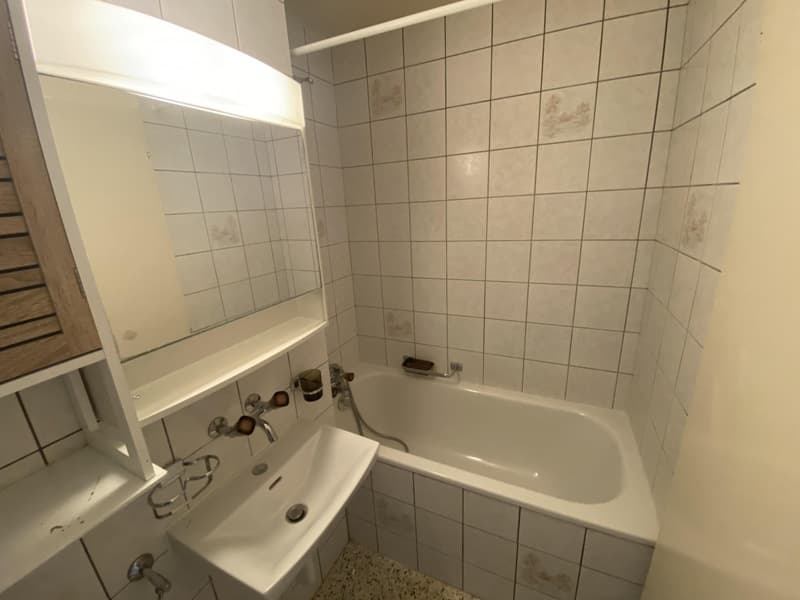 Appartement de 4 pièces, à Les Geneveys-sur-Coffrane - Salle de bain