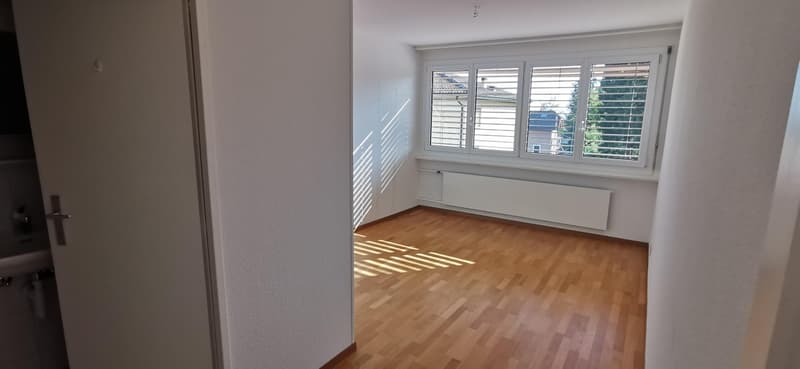 Appartement de 4 pièces, 90 m2, à Les Geneveys-sur-Coffrane - Chambre N°1