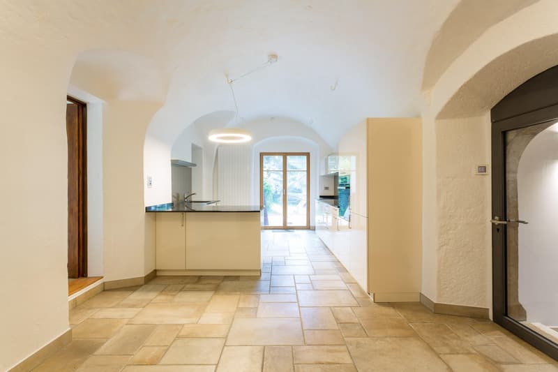 Appartement de 5.5 pièces, 164 m2, à Fenin - Séjour