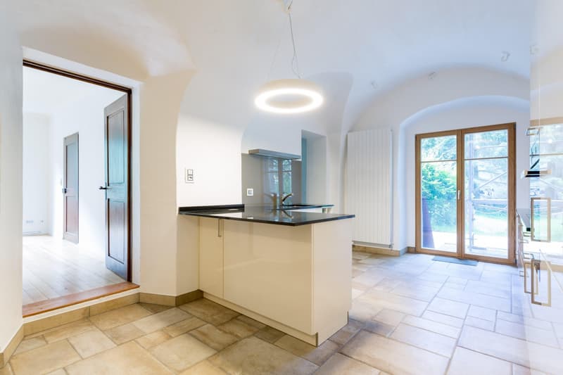 Appartement de 5.5 pièces, 164 m2, à Fenin - Séjour
