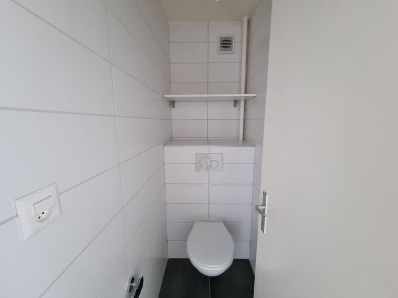Appartement de 3 pièces, 73 m2, à Les Geneveys-sur-Coffrane - WC séparé