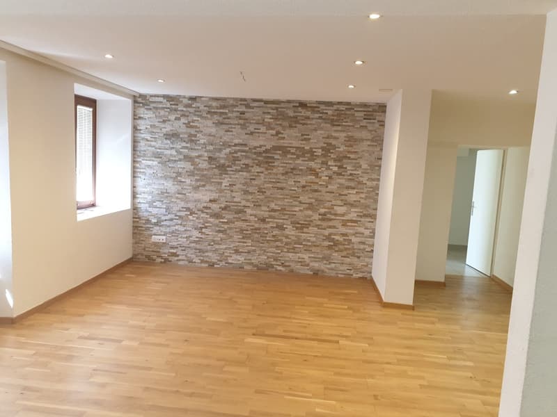 Immeuble de rendement - 7 appartements rénovés à Moutier (1)
