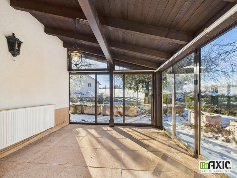 BAISSE DE PRIX -  Maison de charme  à rénover avec grand terrain. (7)