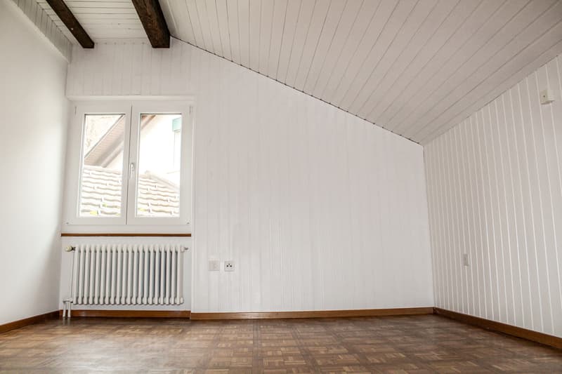 À louer : Appart. de 3.5 pcs au 1er étage  avec balcon et galetas (12)