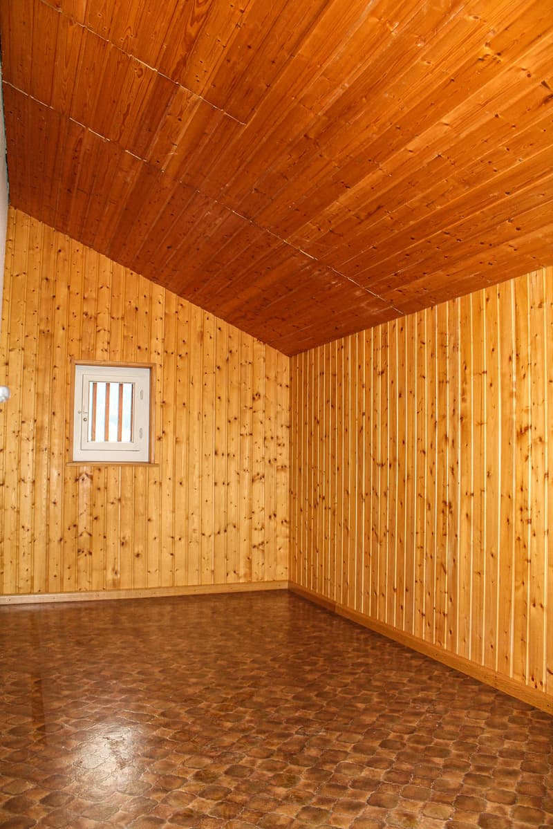 À louer : Appart. de 3.5 pcs au 1er étage  avec balcon et galetas (4)