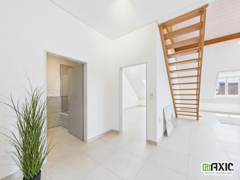 Spacieux duplex de 4 pièces en PPE au 2e étage à Alle (3)