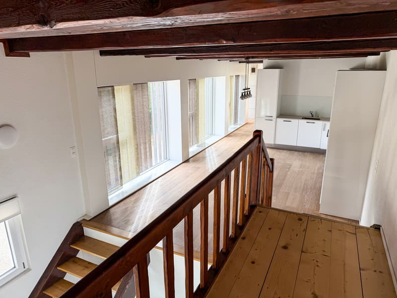 Superbe appartement de 4 pièces dans une ancienne ferme à Develier, disponible dès le 1er octobre. (9)