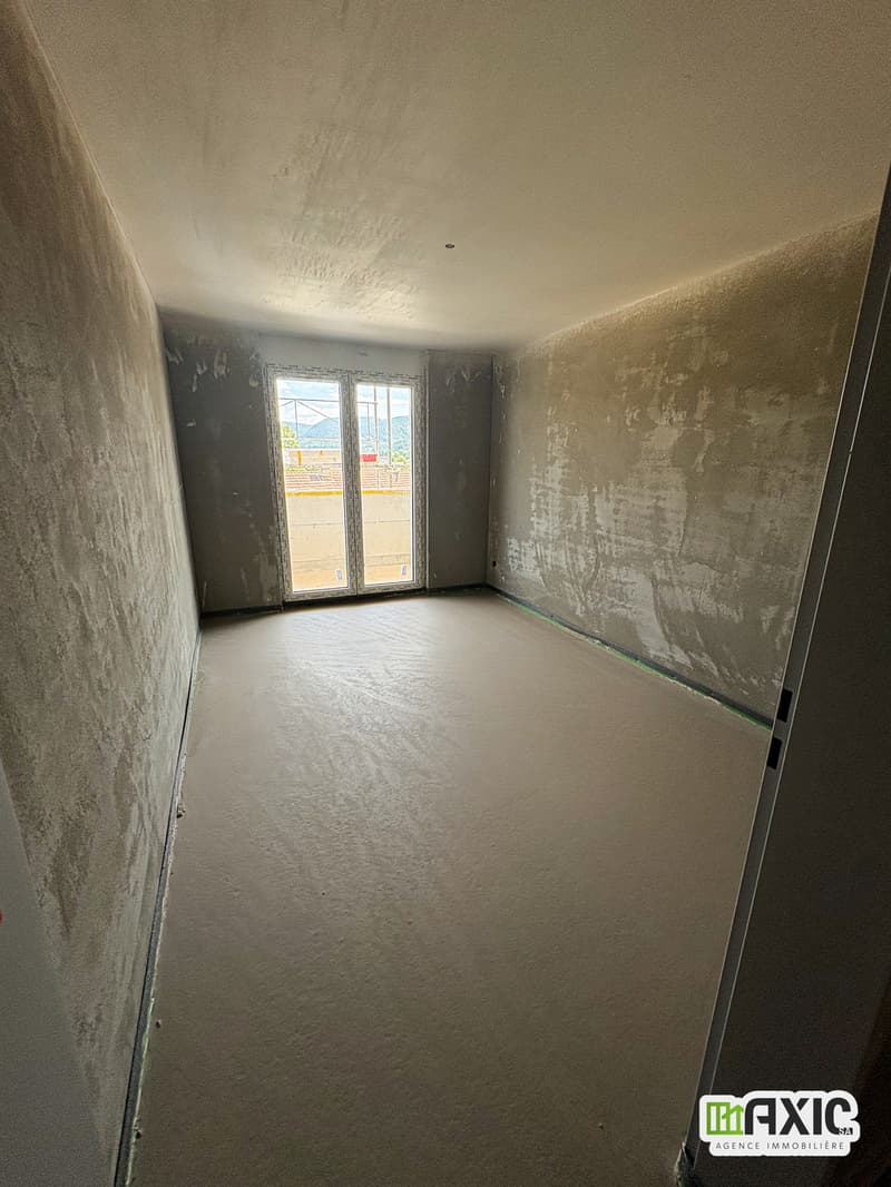 A vendre magnifique 4.5 pièces neuf de haut standing à Delémont (9)