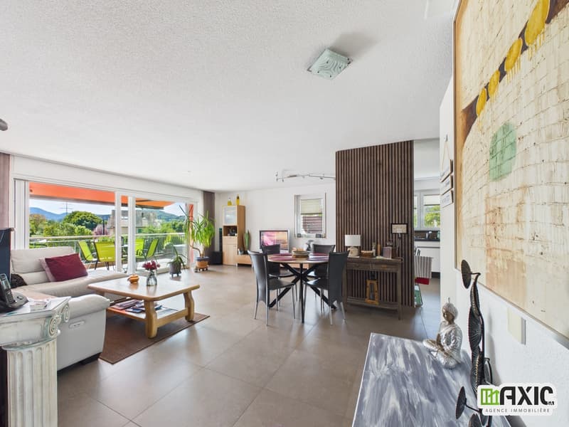 Spacieux appartement de 4.5 pièces rénové à Delémont (5)