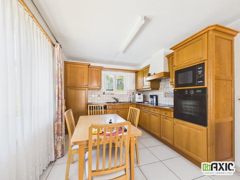 A vendre - Charmante maison de 5.5 pcs avec grand jardin à Delémont (7)