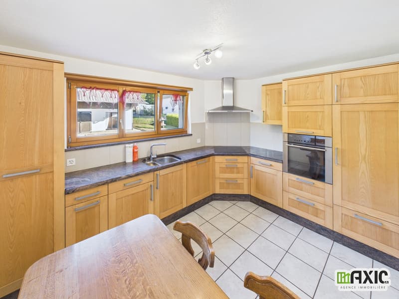 Grande maison familiale en pleine nature, terrain 1 750 m² - Movelier (4)