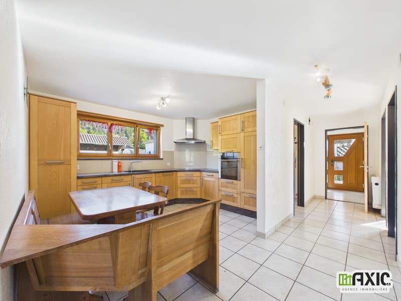 Grande maison familiale en pleine nature, terrain 1 750 m² - Movelier (3)