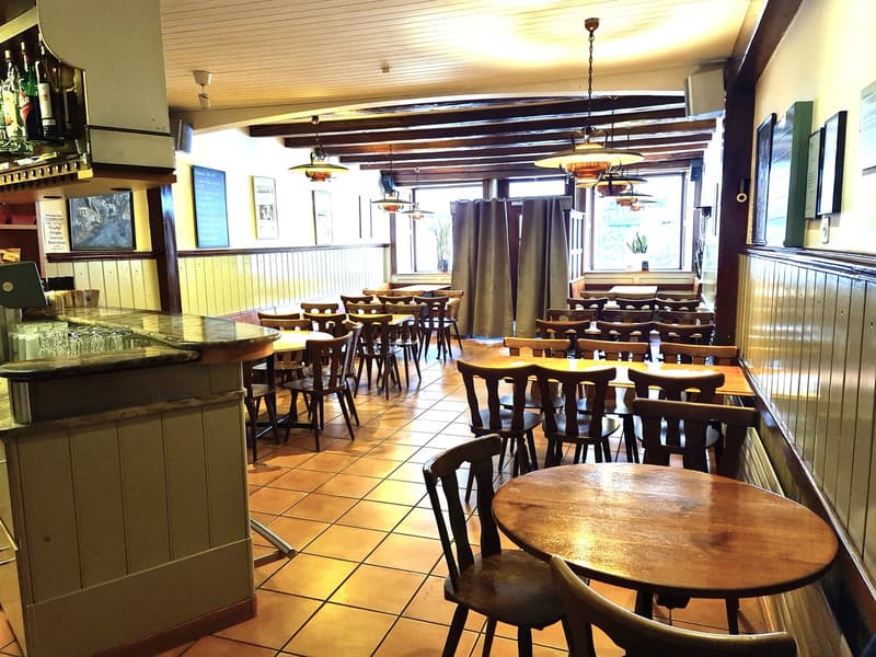 LARGE PRICE REDUCTION - MYTHICAL AND VERY FREQUENTED HOTEL/RESTAURANT IN DELÉMONT (10)
