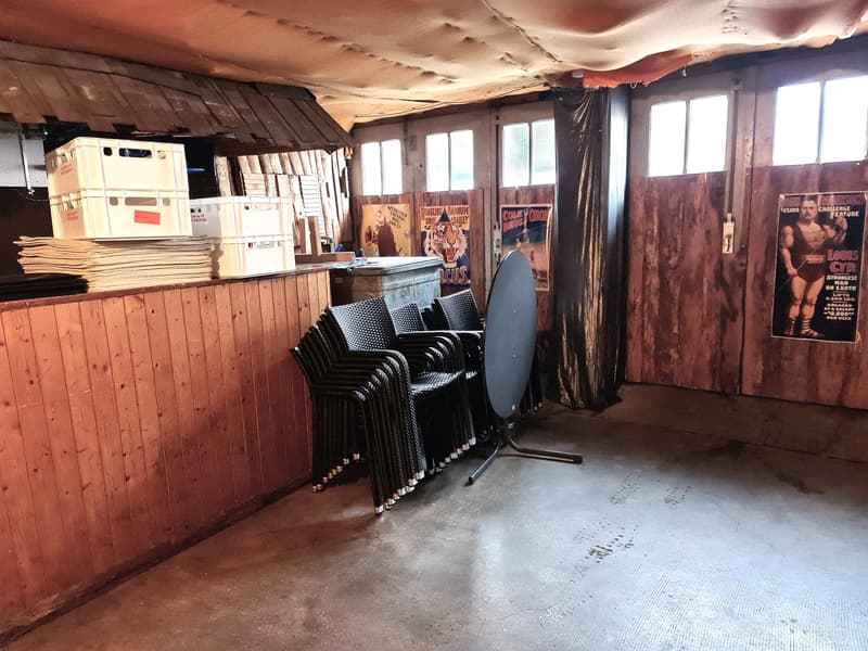 LARGE PRICE REDUCTION - MYTHICAL AND VERY FREQUENTED HOTEL/RESTAURANT IN DELÉMONT (35)