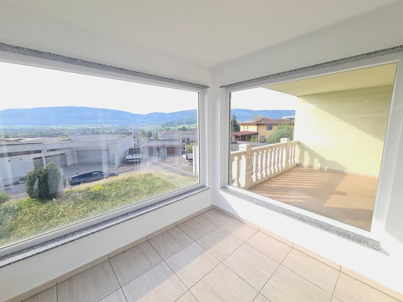 Very nice and spacious attic apartment with 4.5 rooms in PPE with individual garage (28)