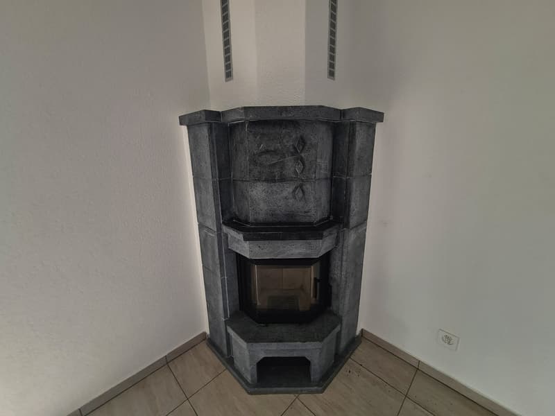 Very nice and spacious attic apartment with 4.5 rooms in PPE with individual garage (15)