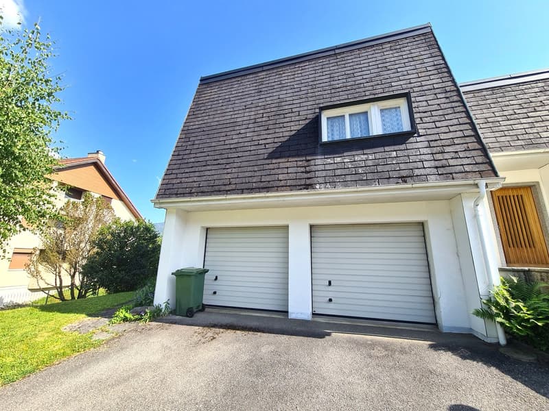 Very spacious and charming villa ideally located on a large and beautiful plot (5)