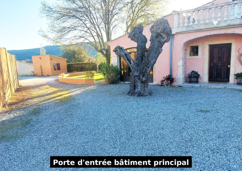 EXCEPTIONNEL - Magnifique Mas la Musardière avec dépendance de 24 pièces  à Alba la Romaine (7)