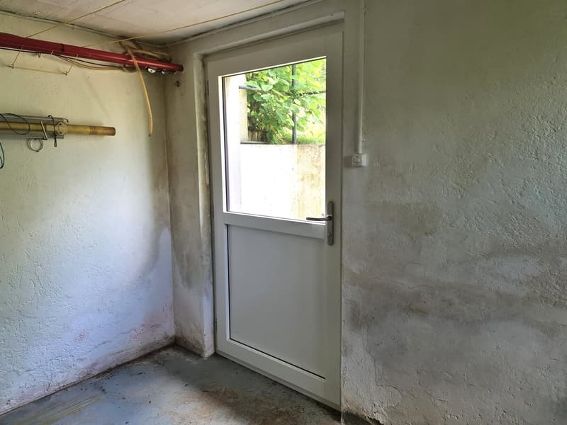 BASSECOURT - Charming 6.5-room villa to renovate, ideally located on a beautiful plot (34)
