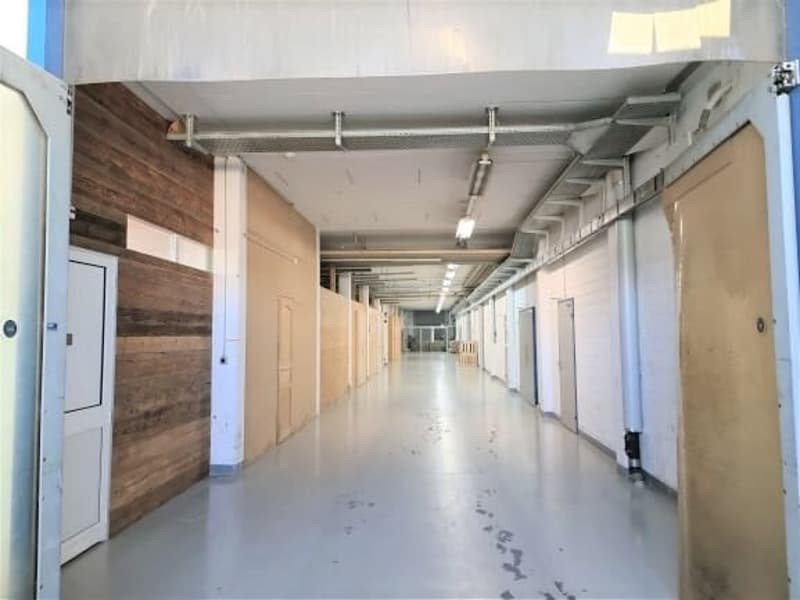 RENDEMENT NET EXCEPTIONNEL - Complexe industriel de 4'554 m² rénové et loué à 33 entreprises (13)