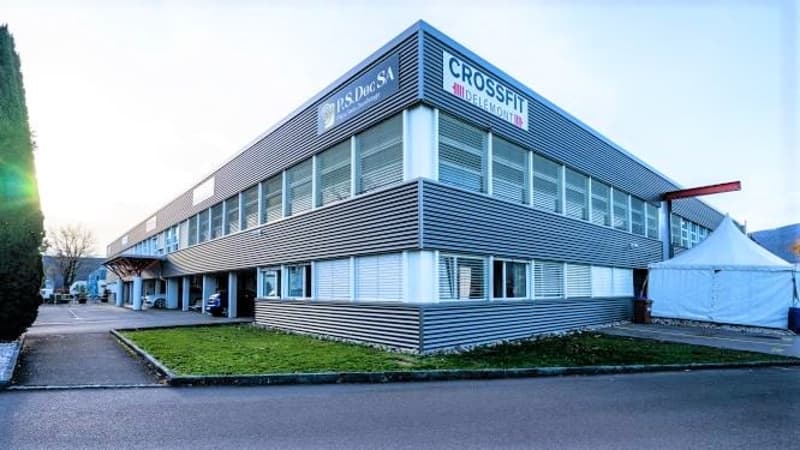 RENDEMENT NET EXCEPTIONNEL - Complexe industriel de 4'554 m² rénové et loué à 33 entreprises (3)