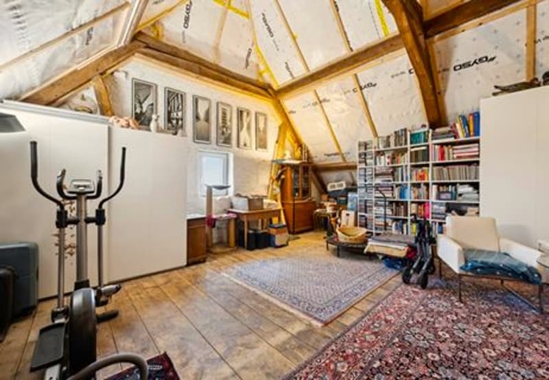 Offre exceptionnelle et très rare - Magnifique ferme villageoise totalement rénovée sur 4'385 m² (32)