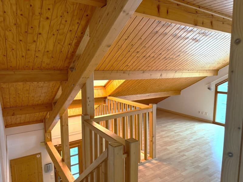 Jolie villa idéalement bien située et au calme avec un bon dégagement (33)