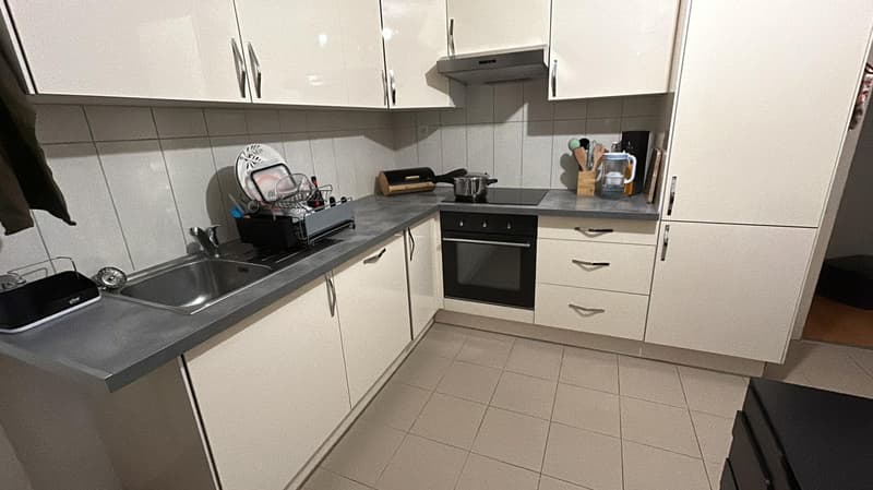 Unfurnished 2-room apartment in Laténa (2)