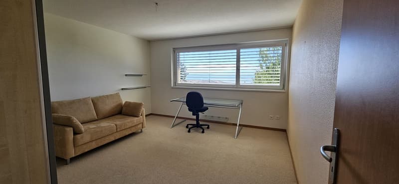 Prachtvolles Duplextwo-Raum-Wohnung mit 4,5 Zimmern und Seeblick in Neuchâtel (10)