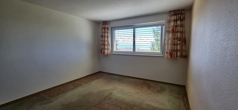 Prachtvolles Duplextwo-Raum-Wohnung mit 4,5 Zimmern und Seeblick in Neuchâtel (9)