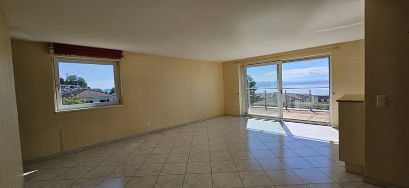 Prachtvolles Duplextwo-Raum-Wohnung mit 4,5 Zimmern und Seeblick in Neuchâtel (6)