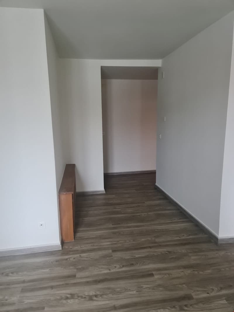 Three-room apartment CHF 1'010.- CC (2)
