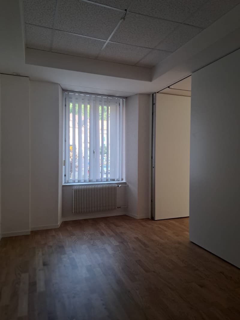 Bel appartement de 4 pièces au rez-de-chaussée surélevé au Locle (8)