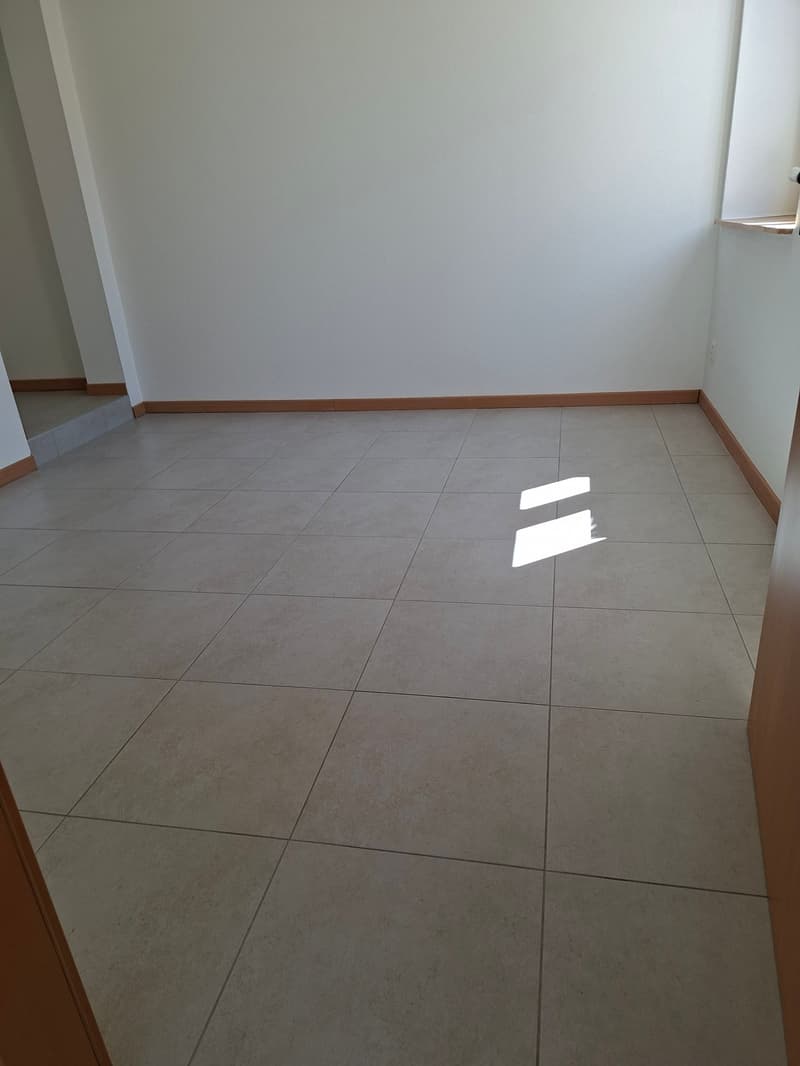 Appartement 3 pièces lumineux au rez-de-chaussée à Le Locle (2)