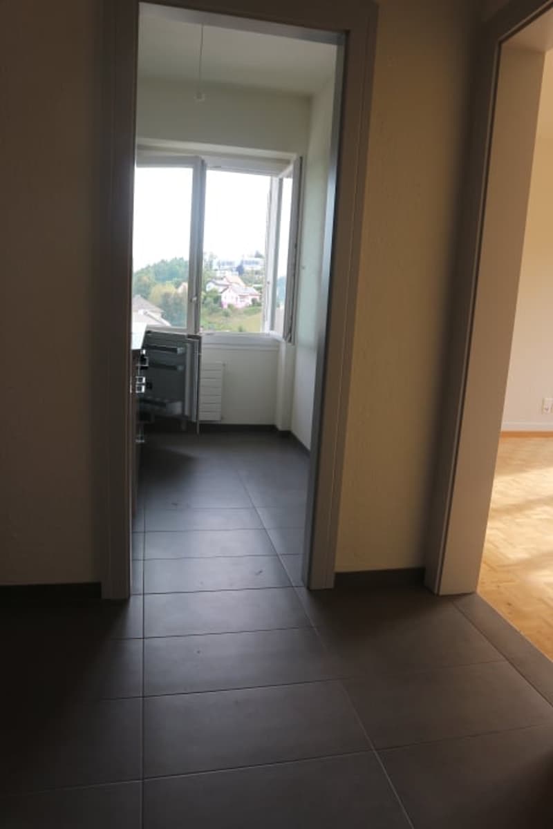 Bel appartement de 2 pièces au Locle (2)