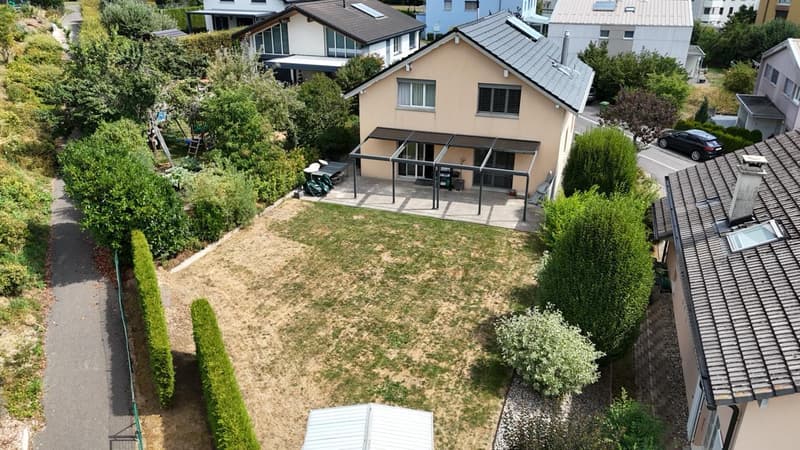 Charmante maison individuelle de 6 pièces à La Chaux-de-Fonds (4)
