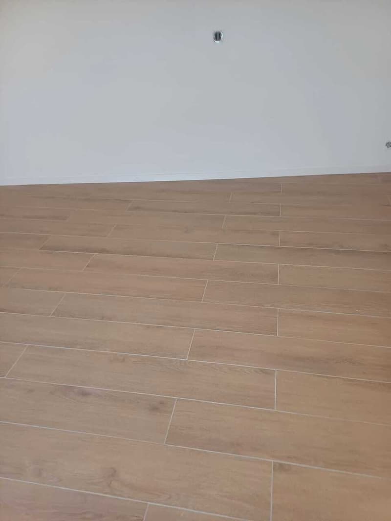A louer - Appt 2.5 pièces - Schulhausstrasse 6 - Siselen (8)