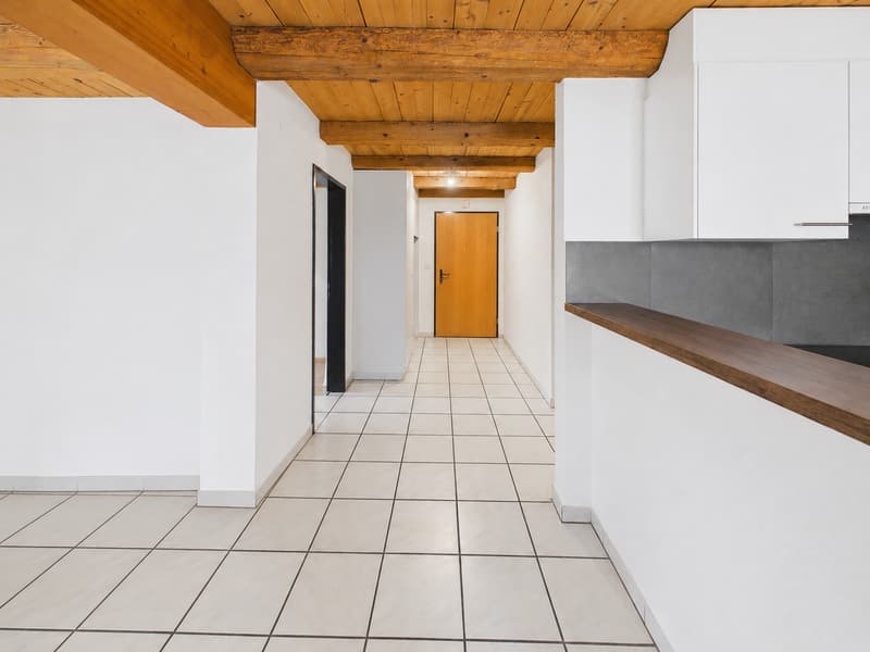 Schönes 4.5-Zimmer-Apartment in Courtételle (2)