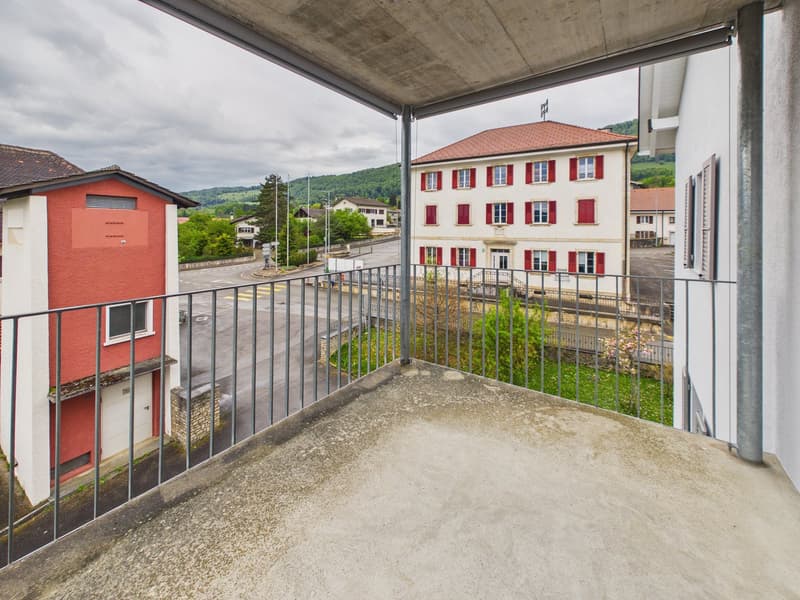 Geräumige 3.5-Zimmer-Wohnung mit Balkon in Boécourt (7)